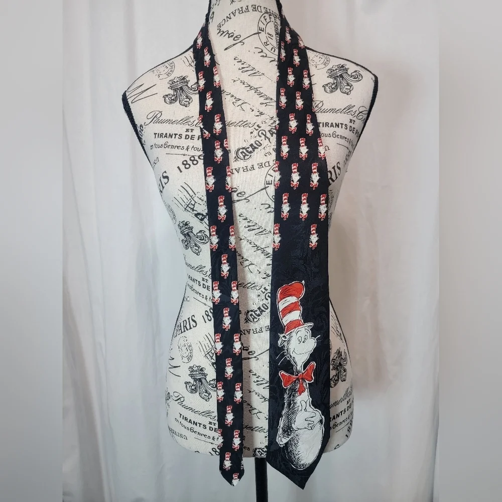 Dr. Seuss Cat In The Hat Novelty Tie